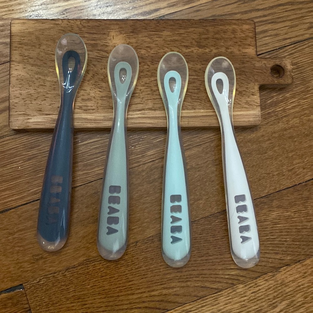 Beaba self feeding silicone spoons